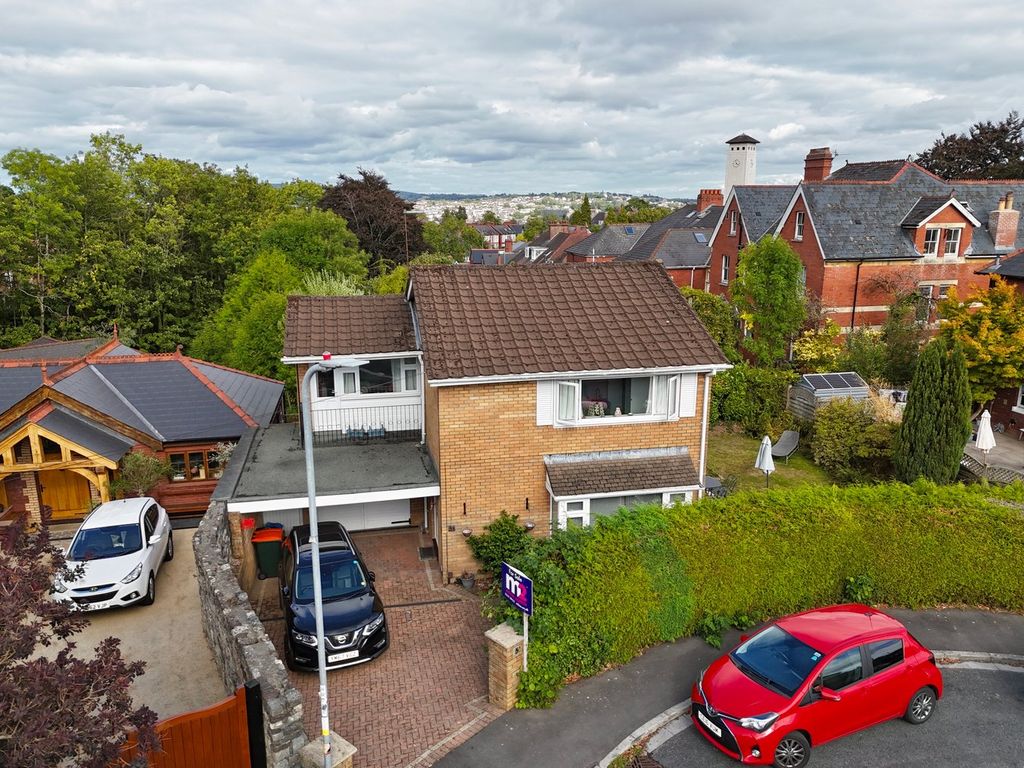 Property photo 1 of 26