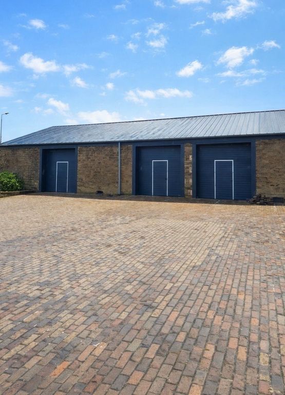 Property photo 2 of 4 External 004.Jpg