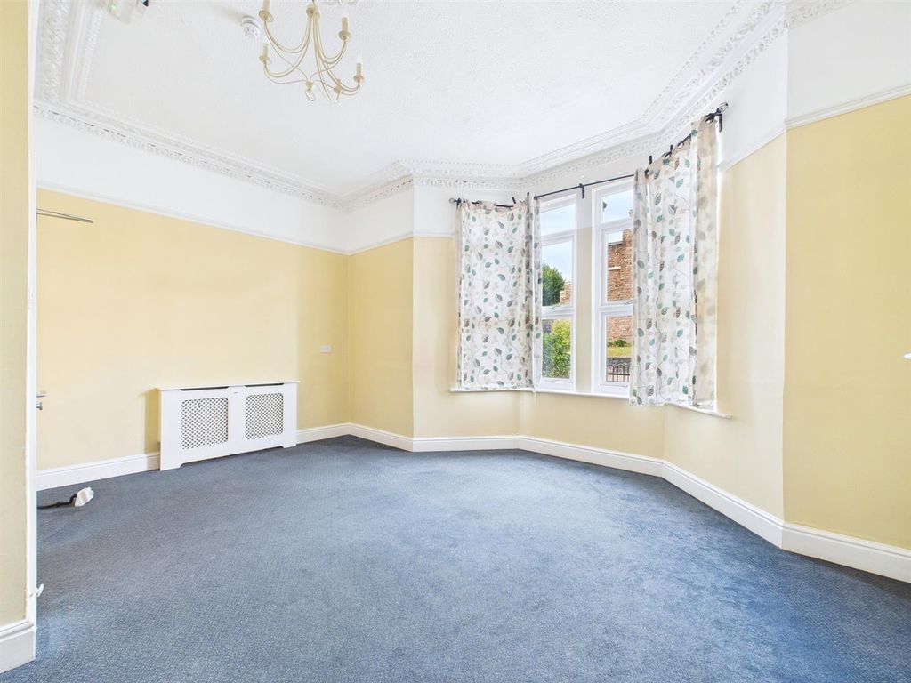 Property photo 2 of 23 8-Bedroom Former Care Home - 2.Jpg