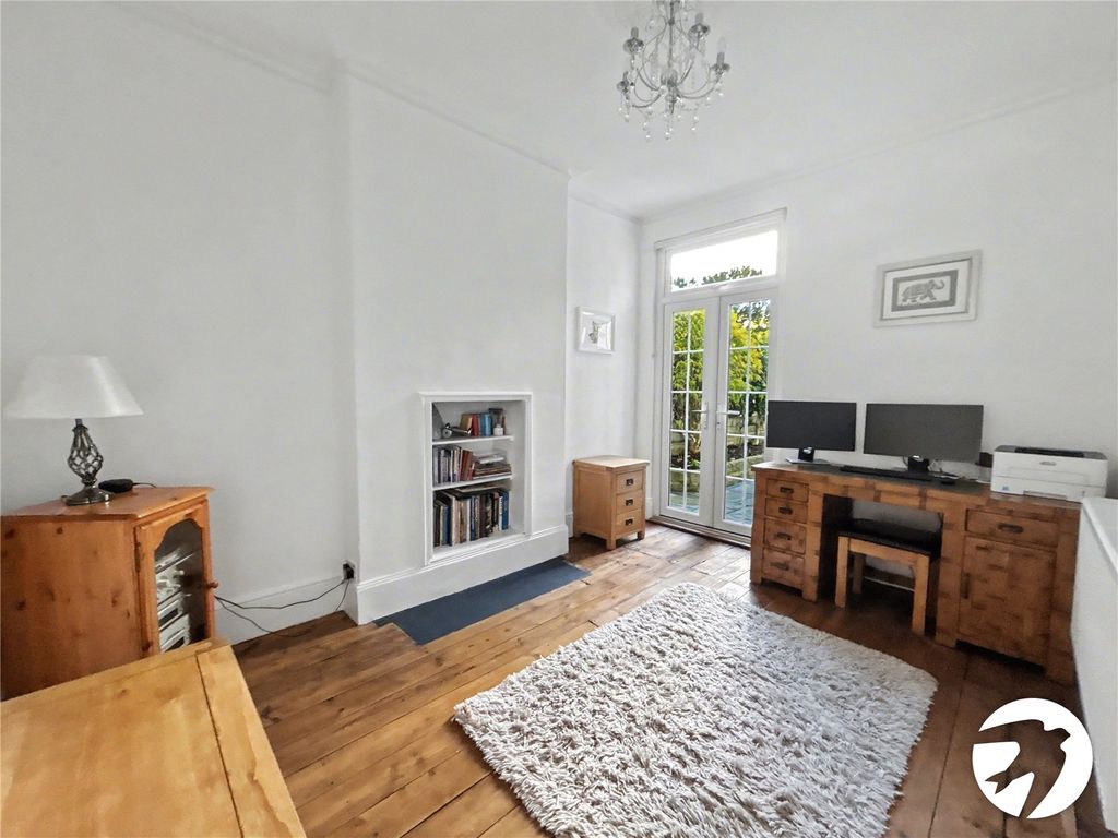 Property photo 2 of 41 Robinson Jackson