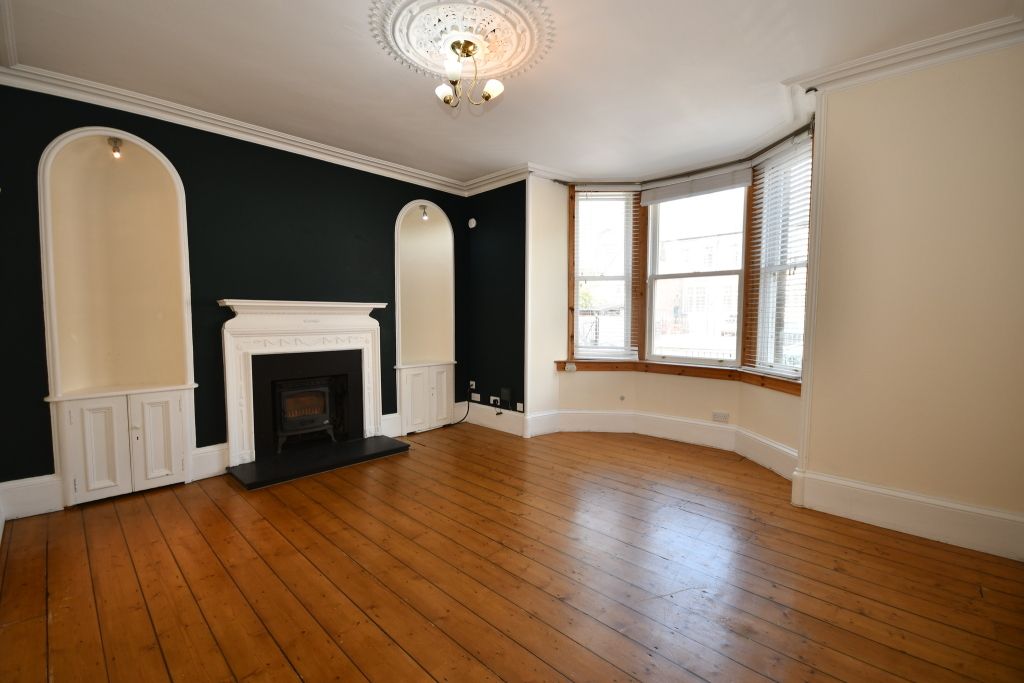 Property photo 2 of 10 Photo