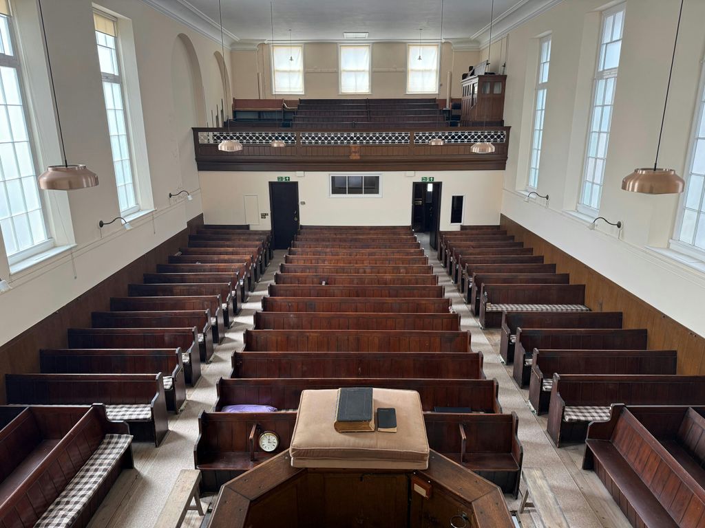 Property photo 2 of 6 Internal 1.Jpg