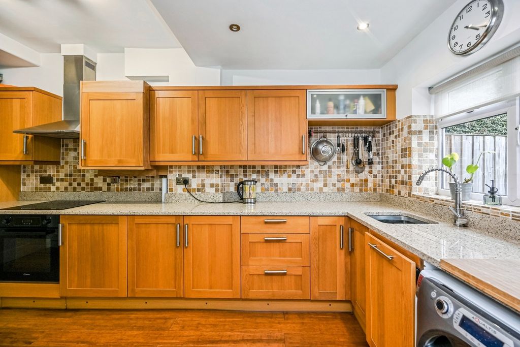 Property photo 3 of 17 Photo