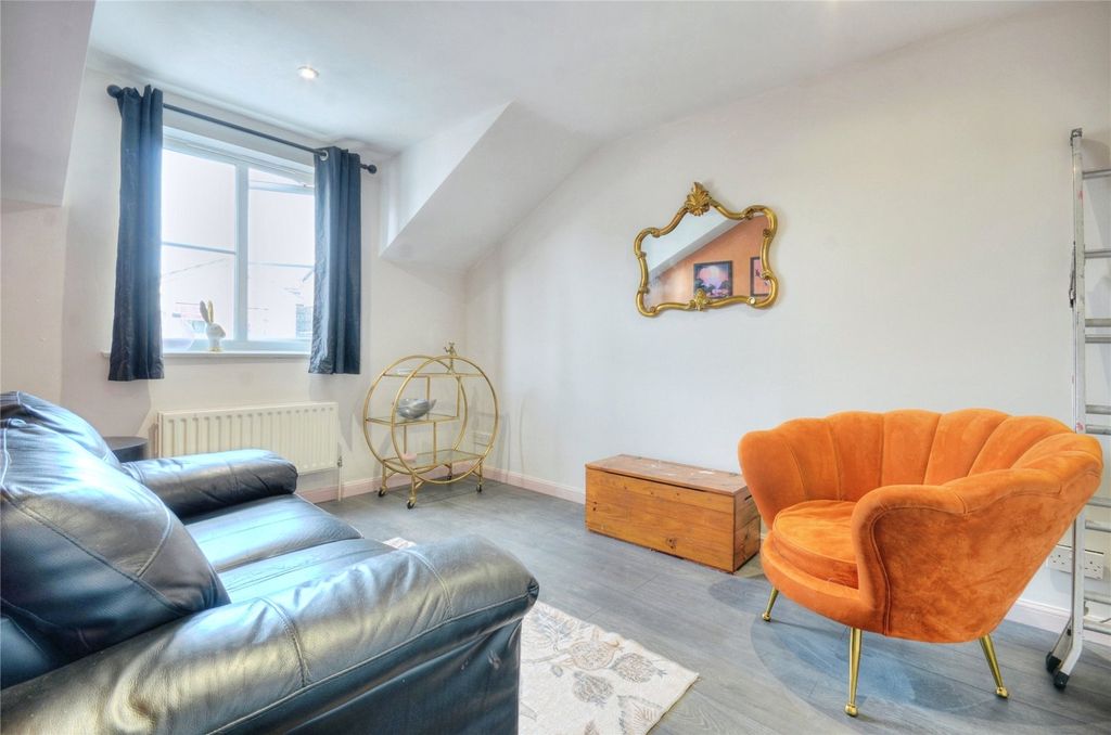 Property photo 1 of 10 Picture No. 03