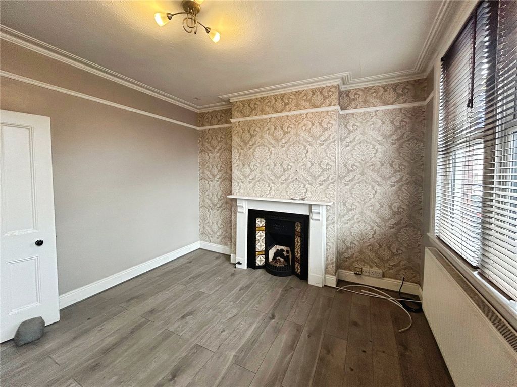 Property photo 2 of 13 Picture No. 04