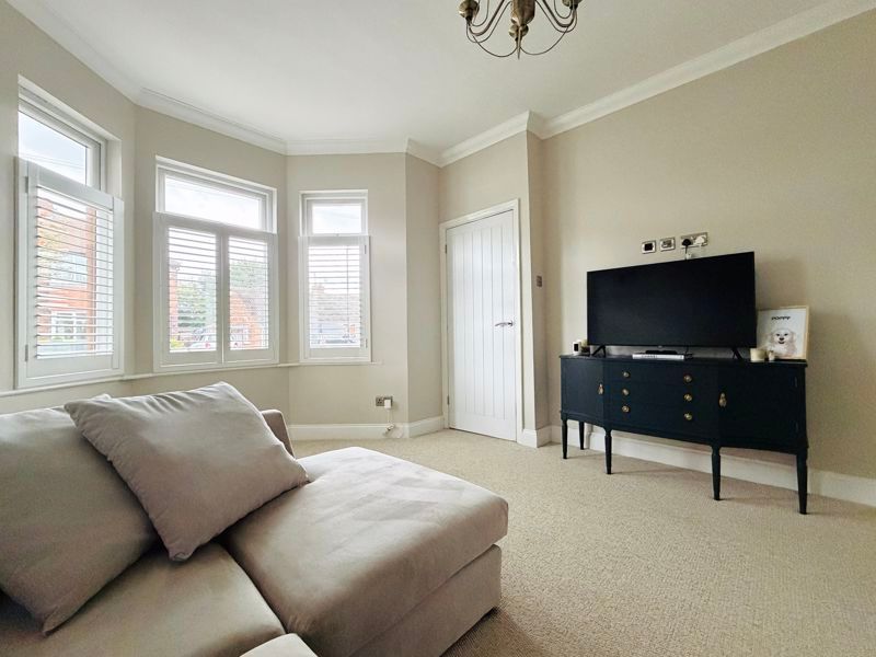 Property photo 3 of 28 Photo 23