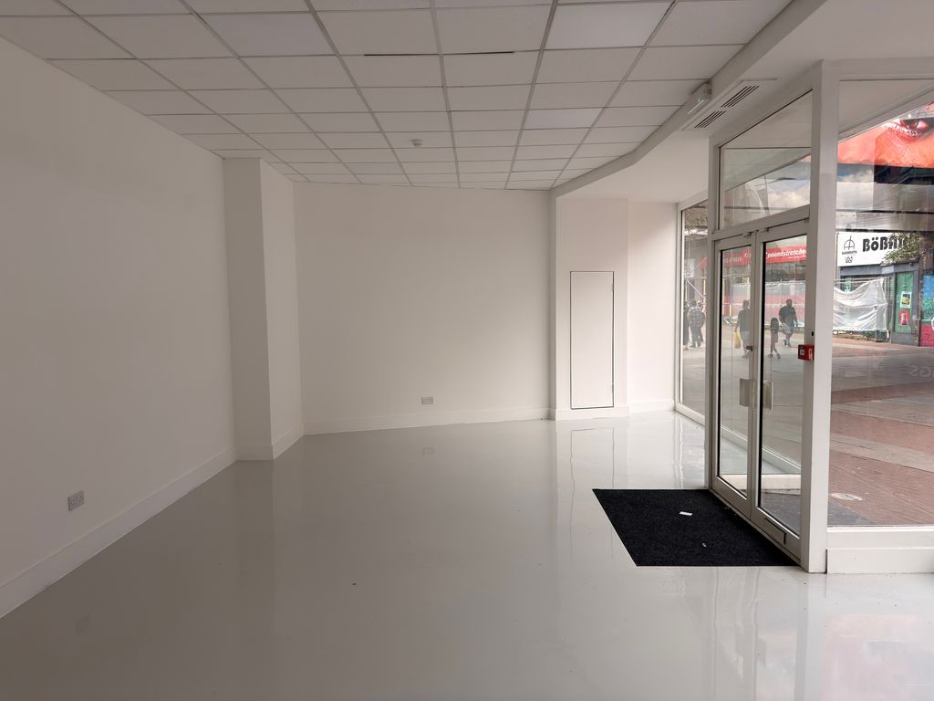 Property photo 3 of 5 Flexible Property Space