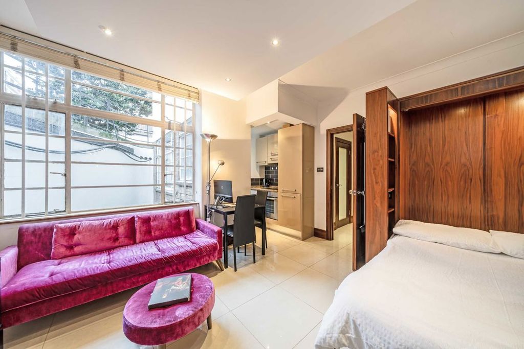 Property photo 2 of 6