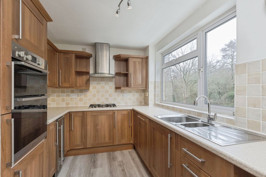 Property photo 3 of 18 Pbox-Img.Jpg