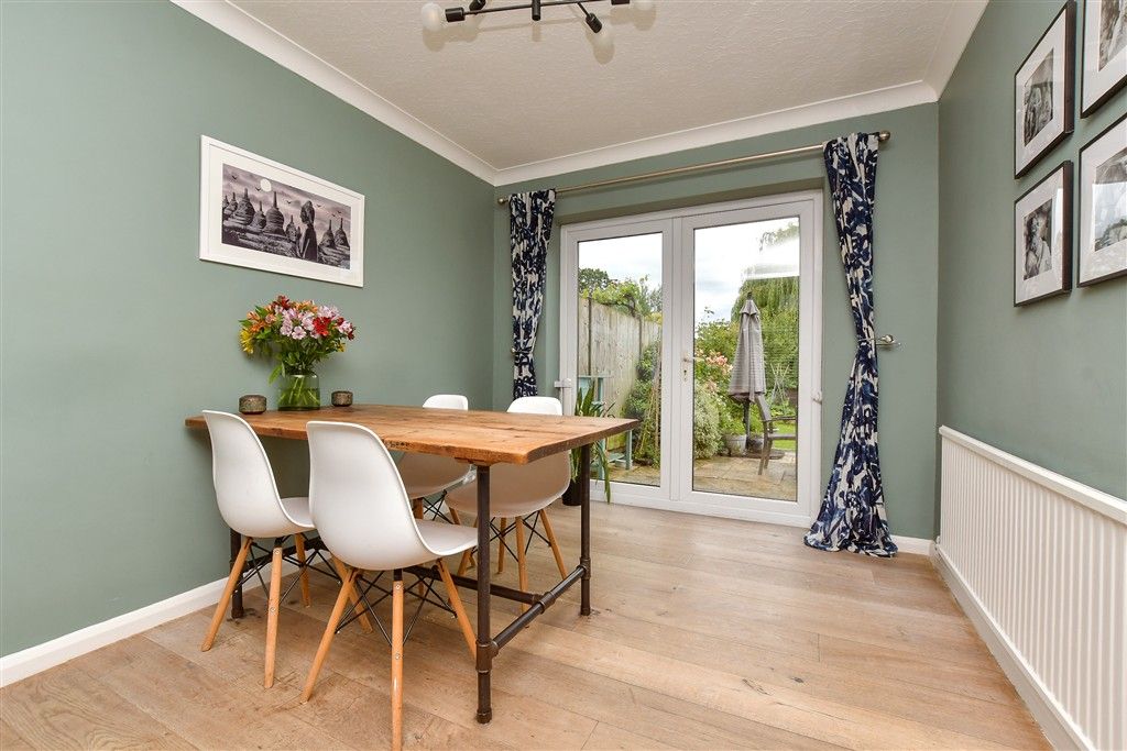 Property photo 3 of 15 Dining Area