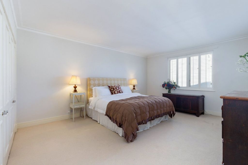 Property photo 3 of 10 Picture No. 02