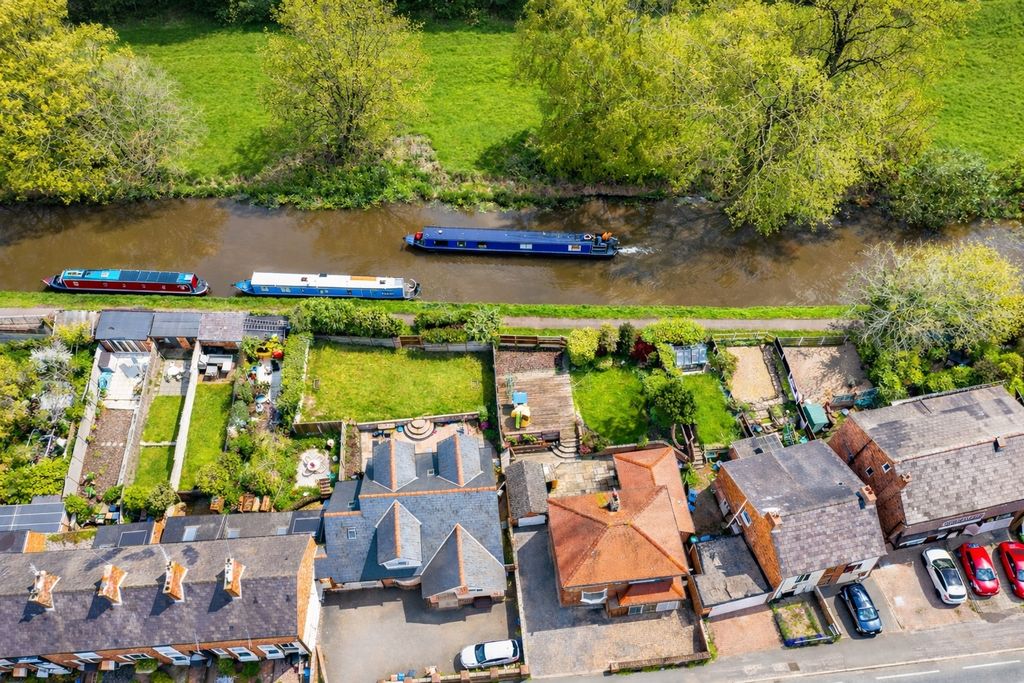 Property photo 2 of 22 Picture No. 30