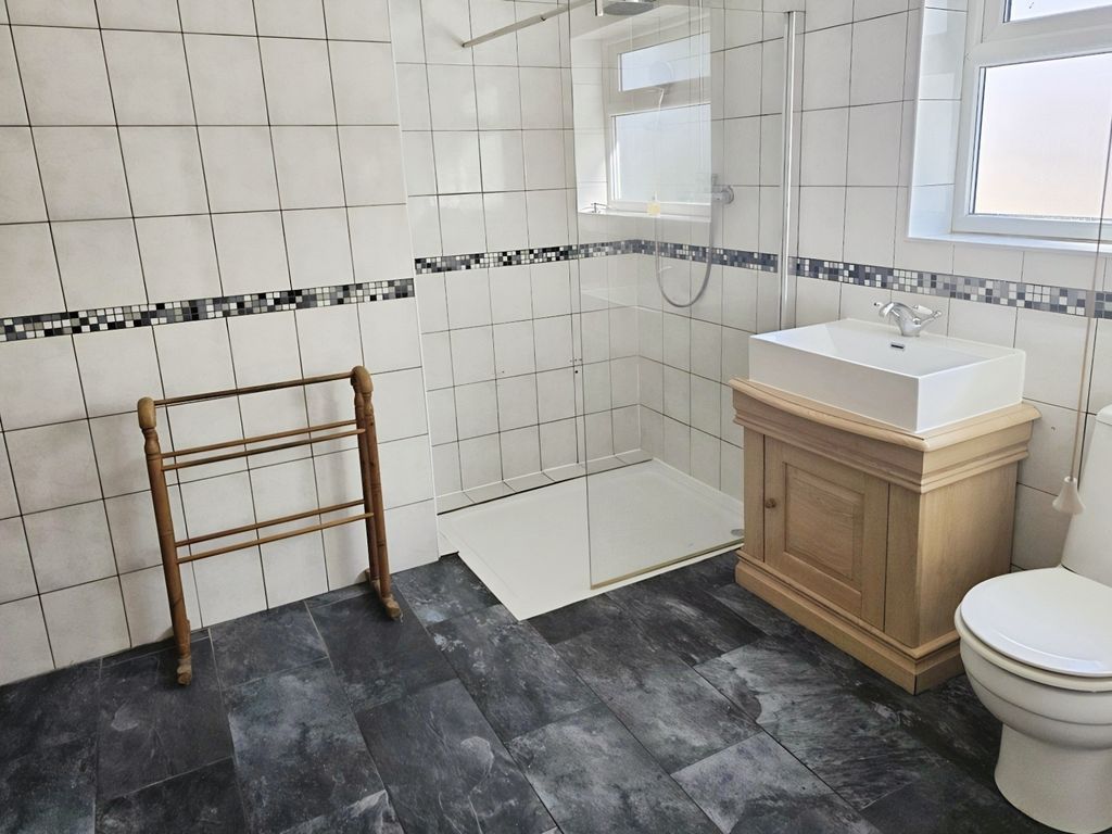 Property photo 3 of 3