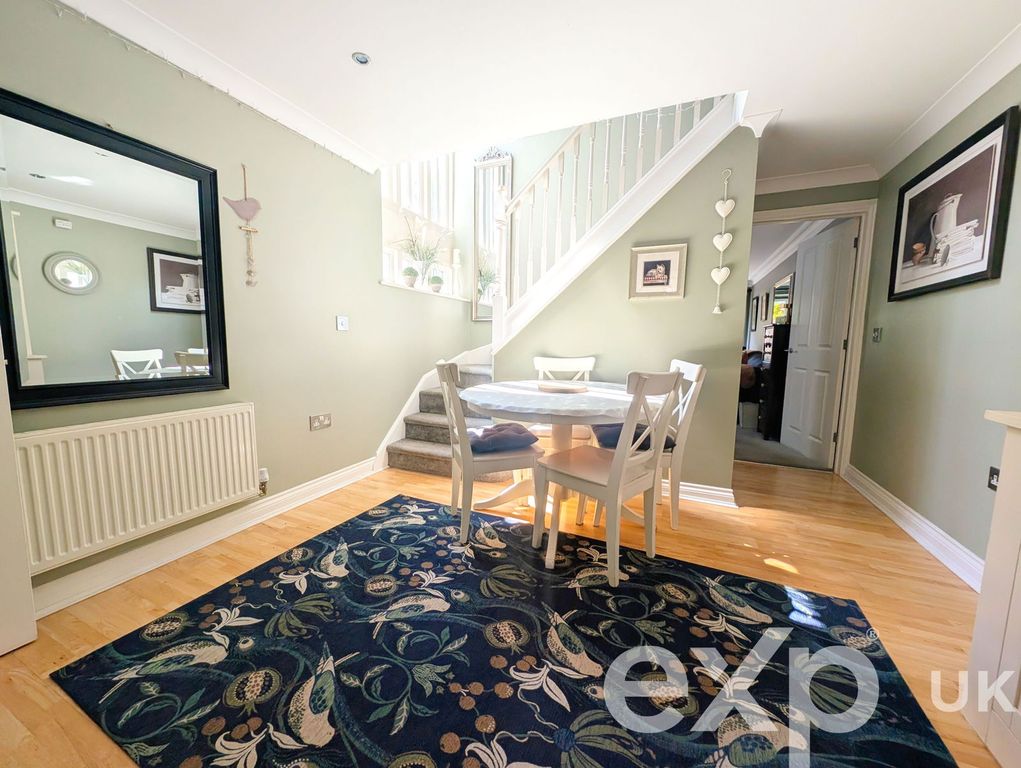 Property photo 2 of 23