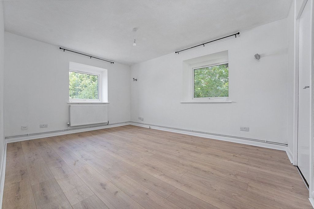 Property photo 2 of 9 Picture No. 02