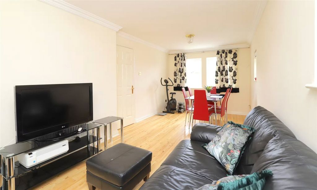 Property photo 2 of 15 Picture No. 02