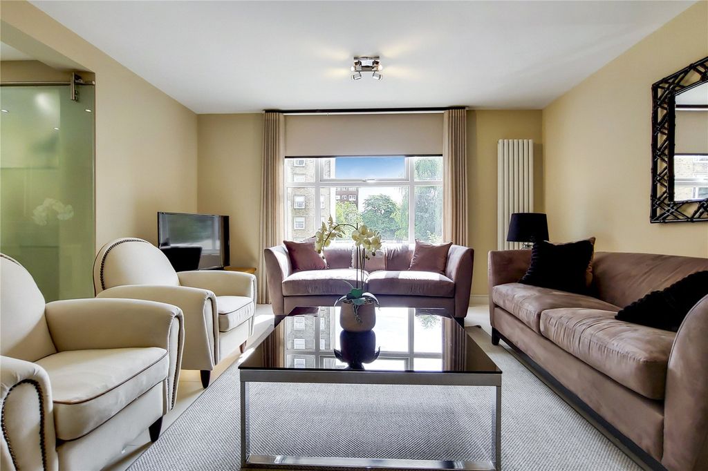 Property photo 1 of 19 Picture No. 07