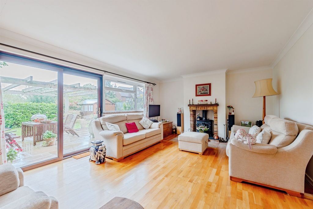 Property photo 2 of 17