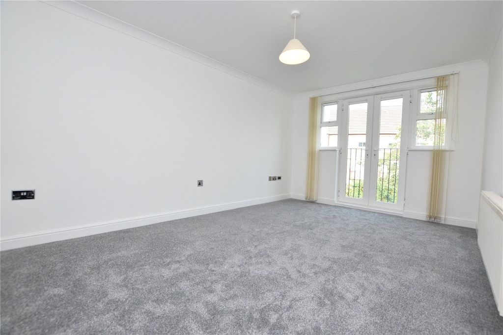 Property photo 2 of 7 Picture No. 01