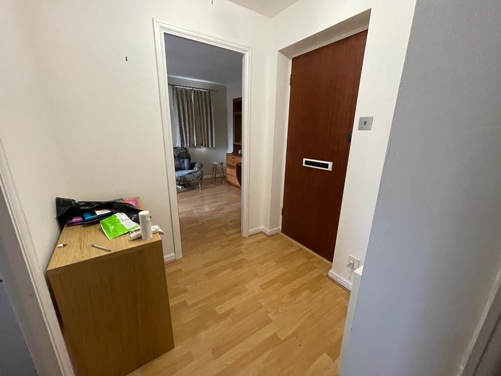 Property photo 3 of 8 34063749.Jpg