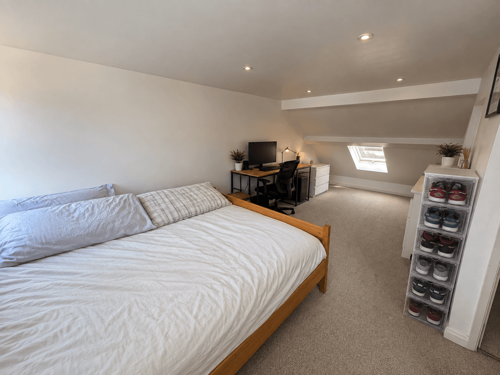Property photo 2 of 7 2