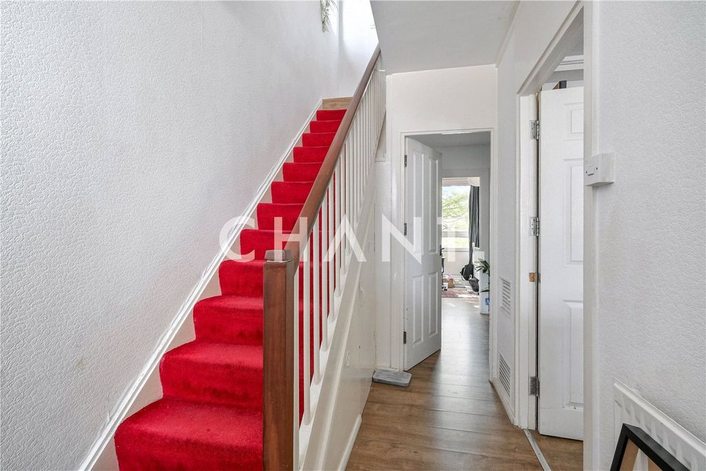 Property photo 2 of 10 Picture No. 23