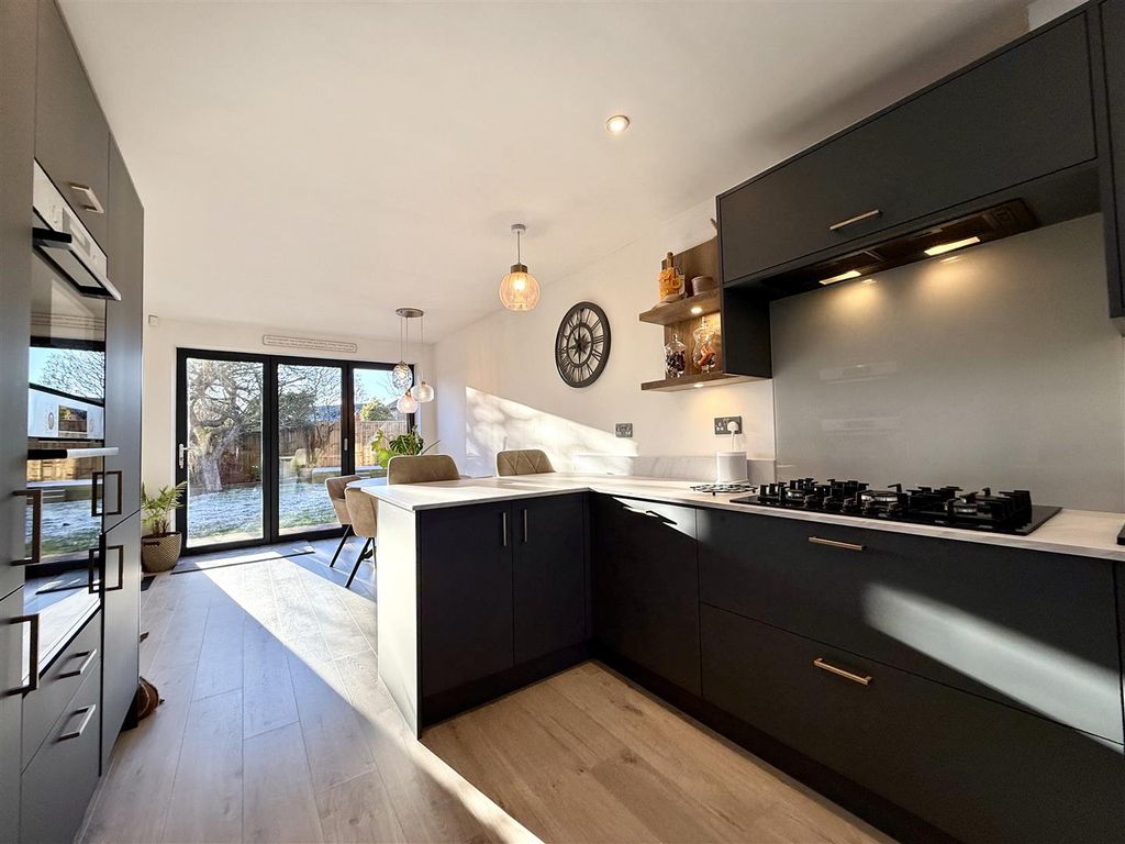 Property photo 3 of 26 3