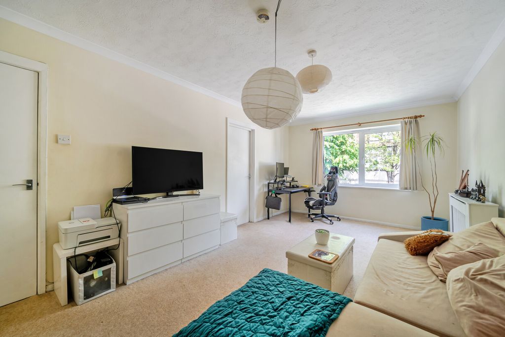 Property photo 2 of 12 1479866-24-6A3199...