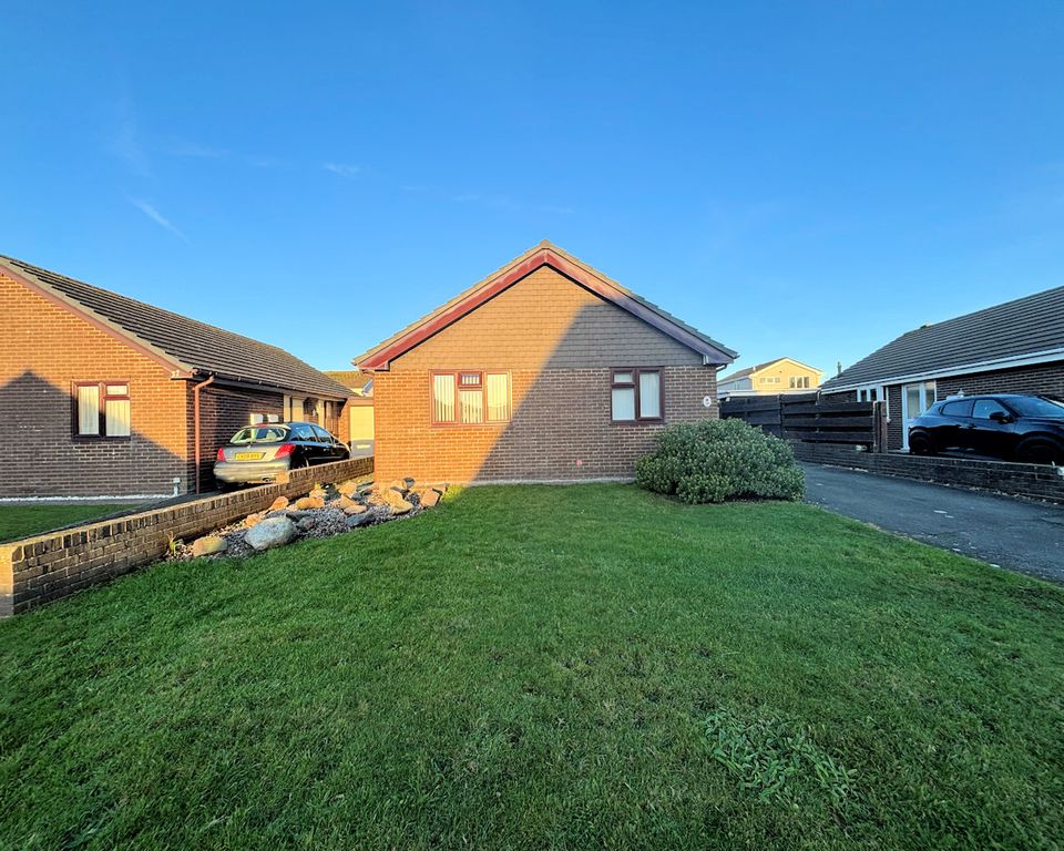 Property photo 3 of 41