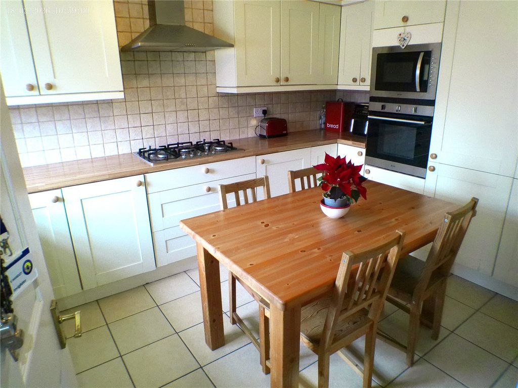 Property photo 3 of 11 Picture No. 12