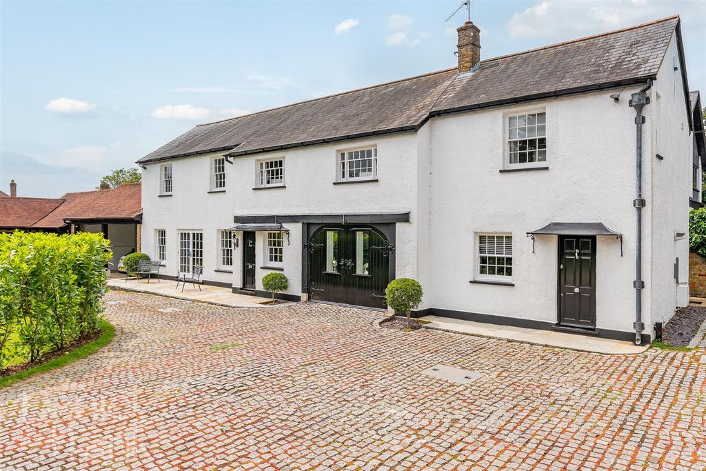 Property photo 3 of 72