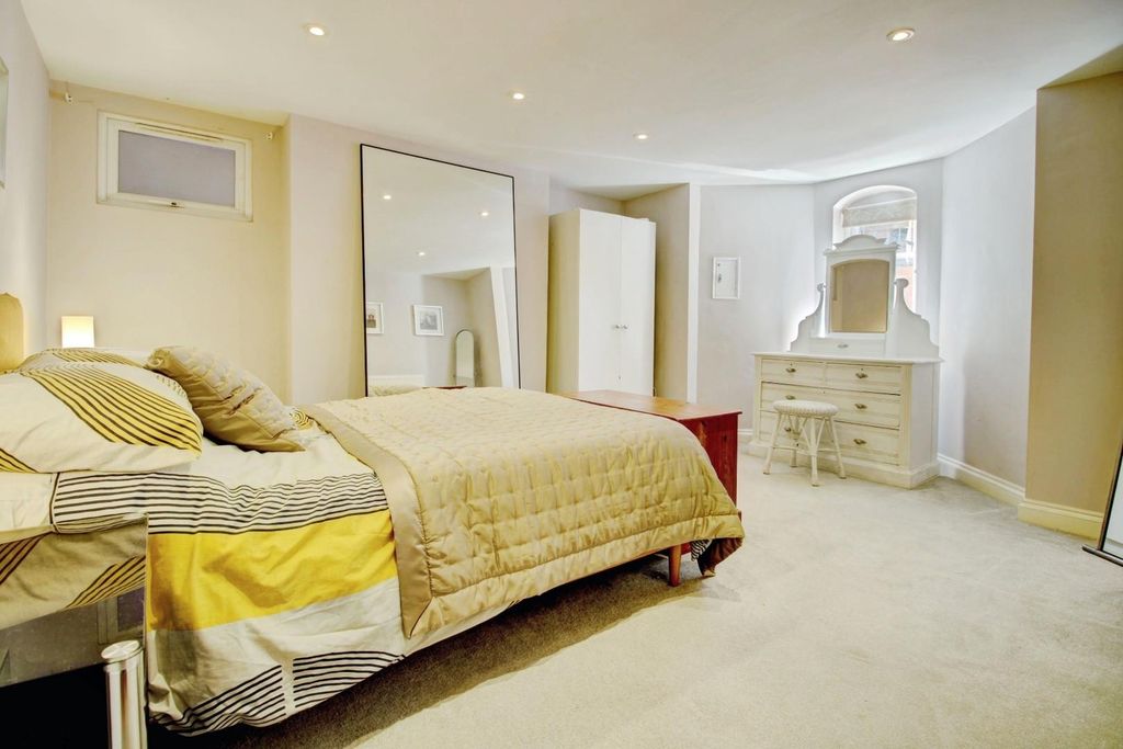 Additional image 50 of 5 bed semi-detached house for saleChester House, Leicester Street, Leamington Spa CV32