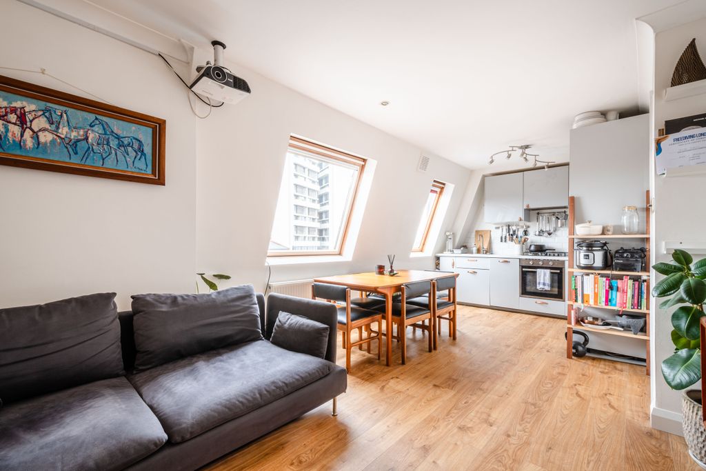 Property photo 3 of 13 3