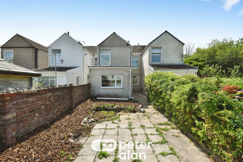 Property photo 3 of 20