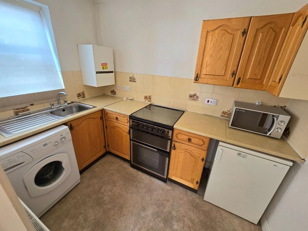 Property photo 3 of 8