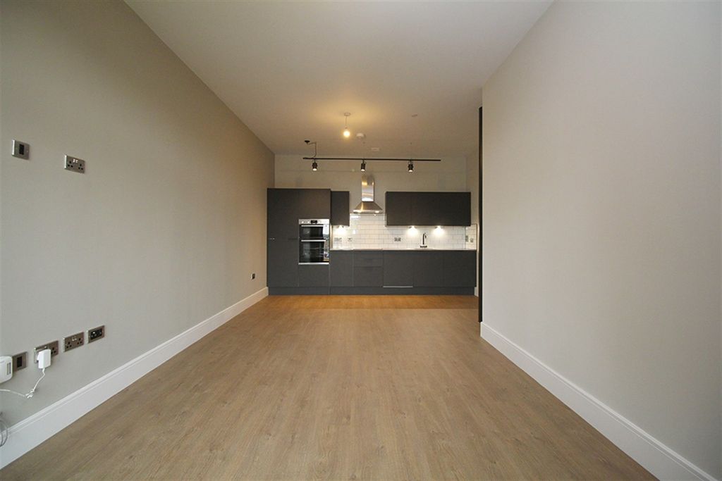 Property photo 2 of 33 Living Area / Kitchen