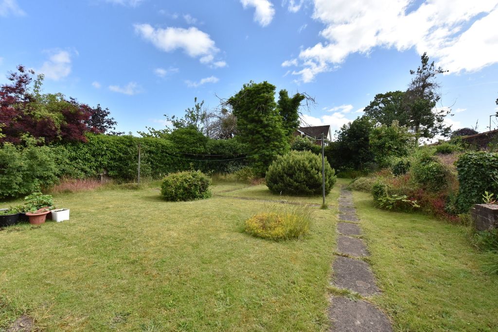 Property photo 2 of 18