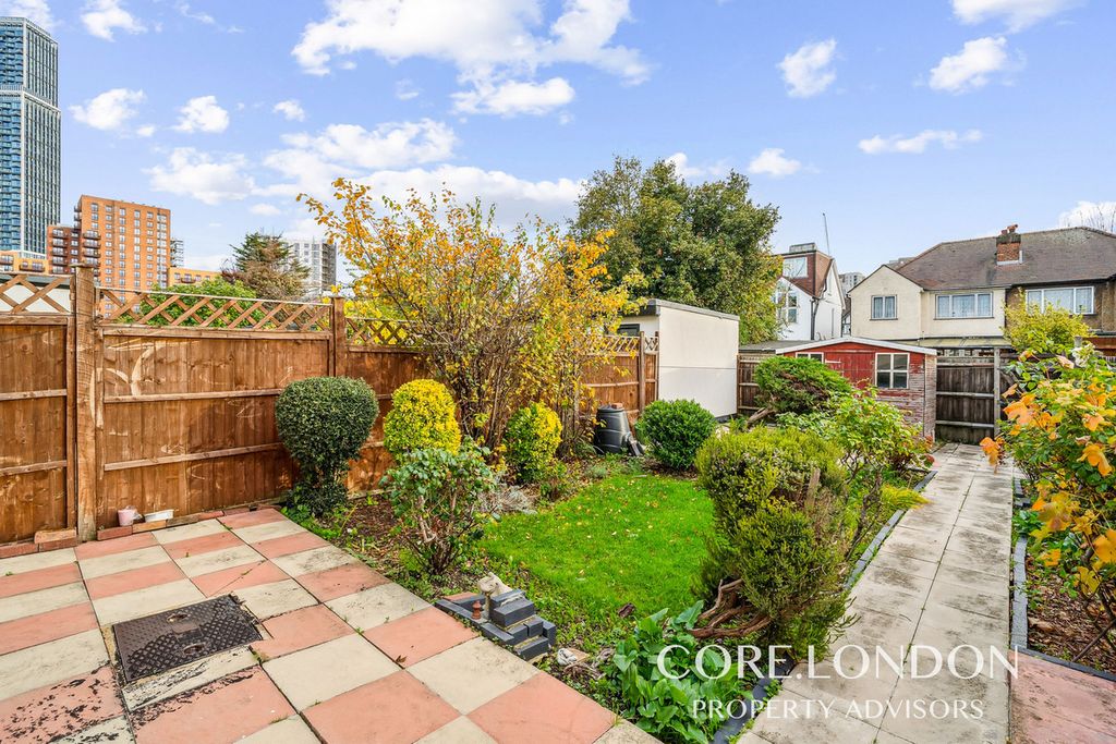 Property photo 3 of 8