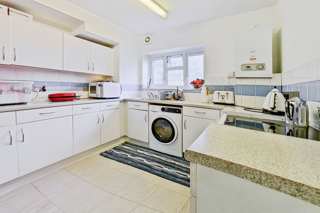 Property photo 2 of 13 Kitchen