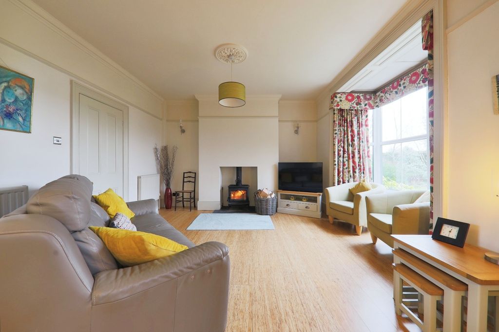 Property photo 3 of 24 3733218