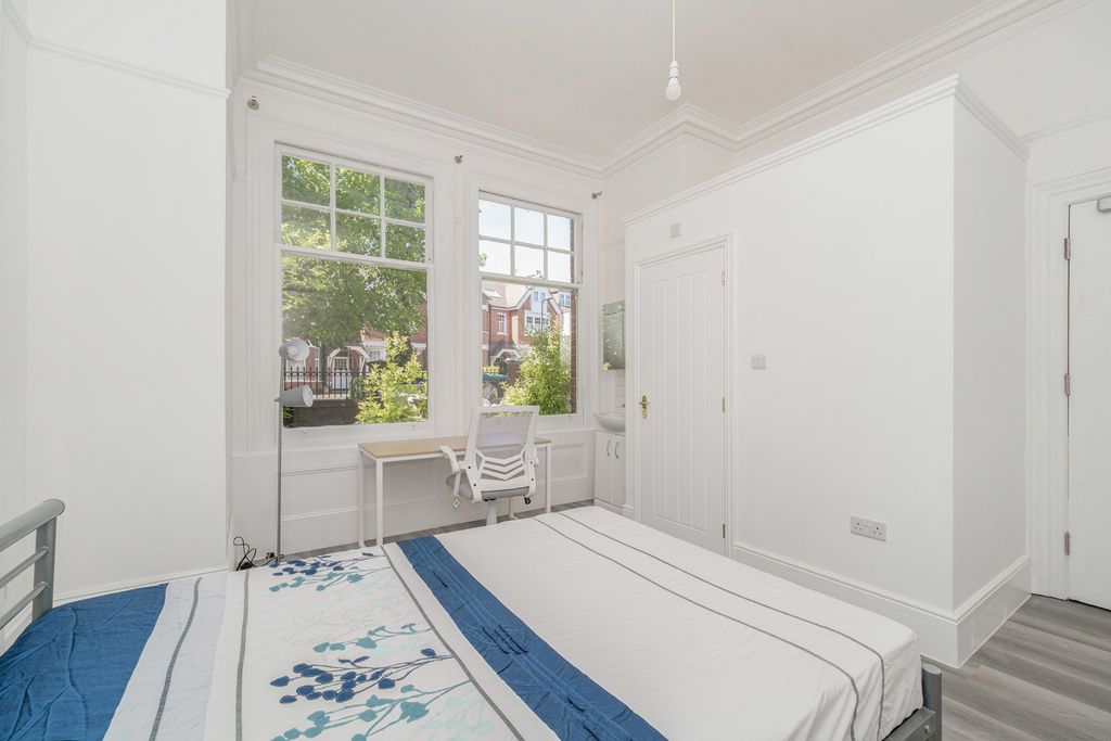 Property photo 2 of 13 Pbox-Img.Jpg