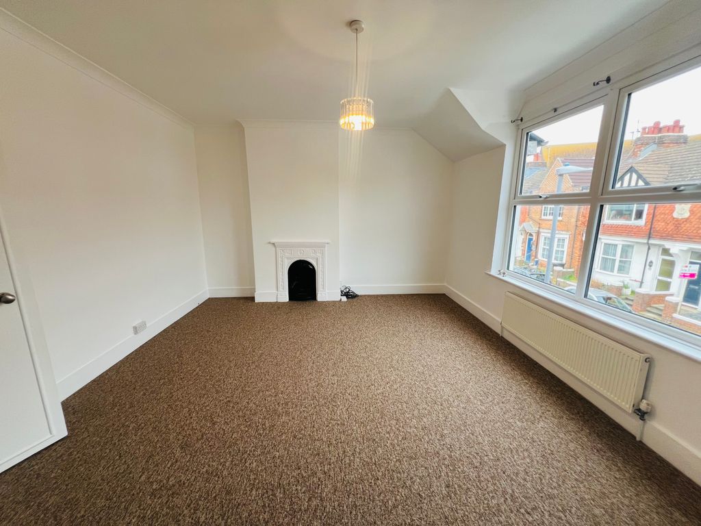 Property photo 3 of 12 Bedroom 1
