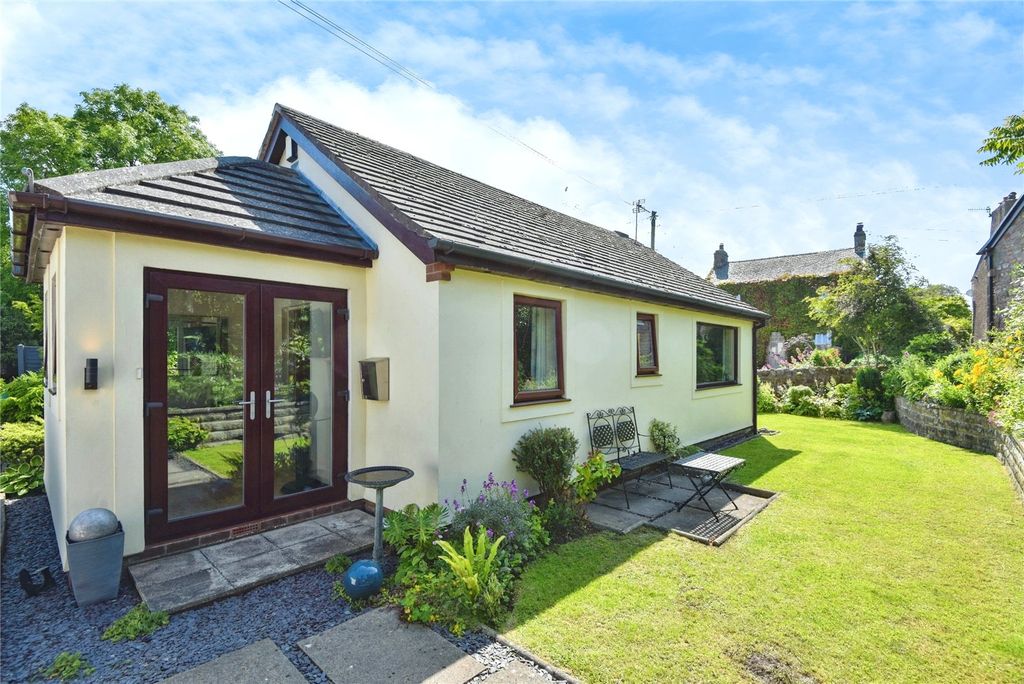 Property photo 1 of 19 Rear