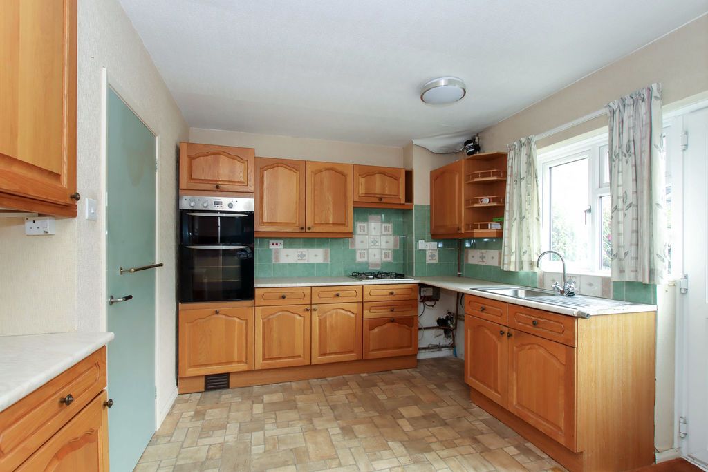 Property photo 3 of 17 Photo 11