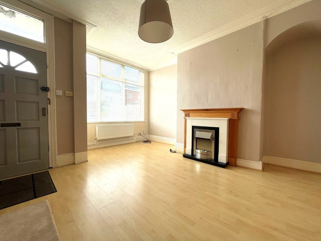 Property photo 2 of 9 Picture No. 08