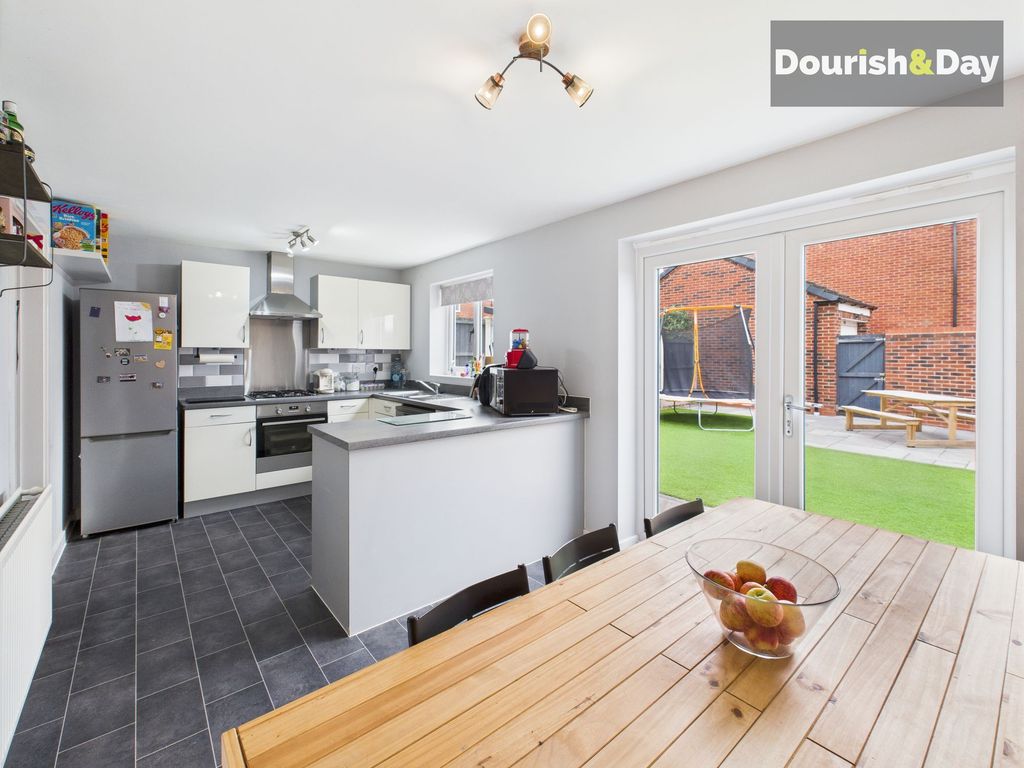 Property photo 2 of 20 Open Plan Kitchen / Diner