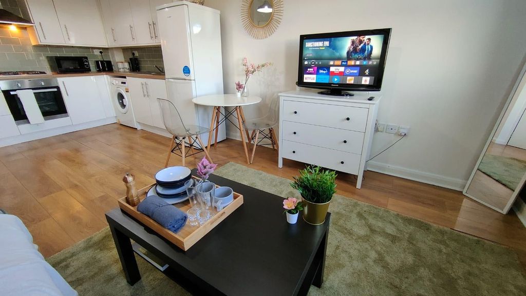 Property photo 2 of 4