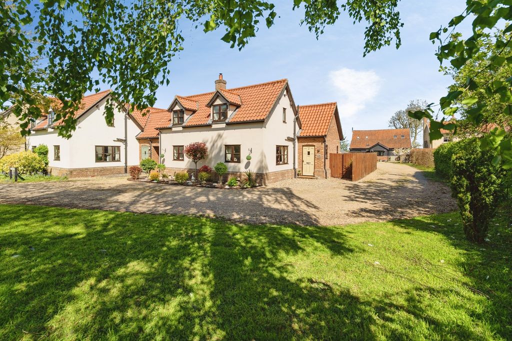 Property photo 1 of 23