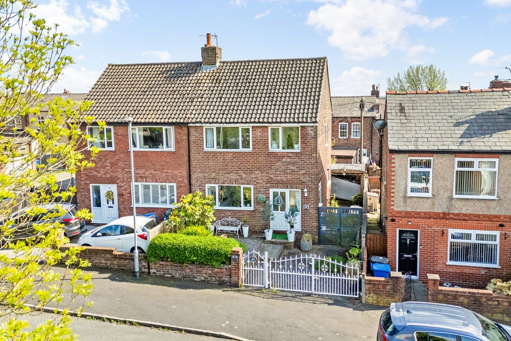 Property photo 1 of 37