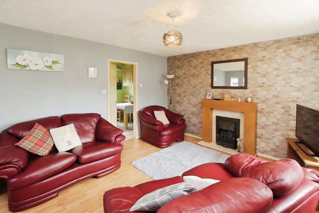Property photo 2 of 11 Pbox-Img.Jpg